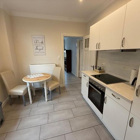 Ferienwohnung „Opa'S Tohuus“Mit Fahrraedern, Husum Husum  Exterior foto
