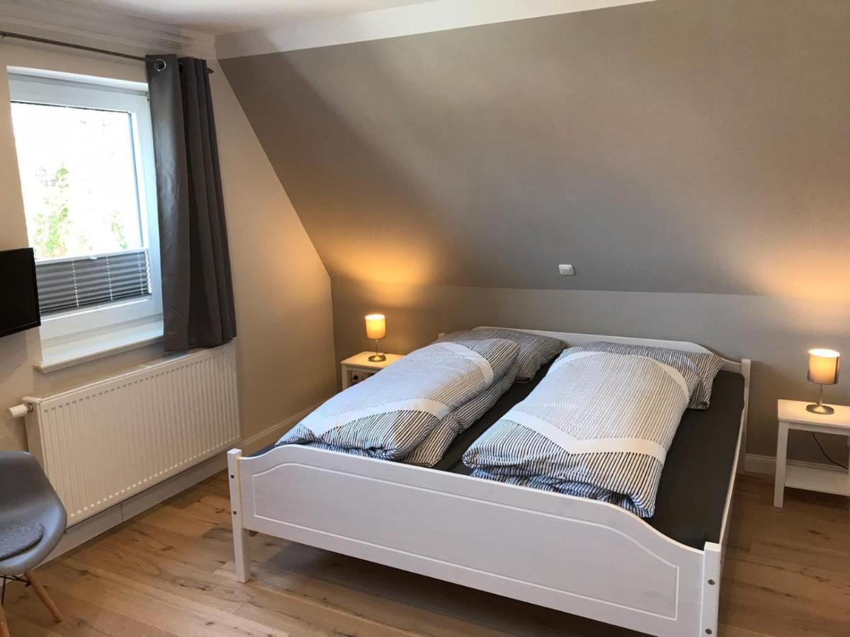 Ferienwohnung „Opa'S Tohuus“Mit Fahrraedern, Husum Husum  Exterior foto