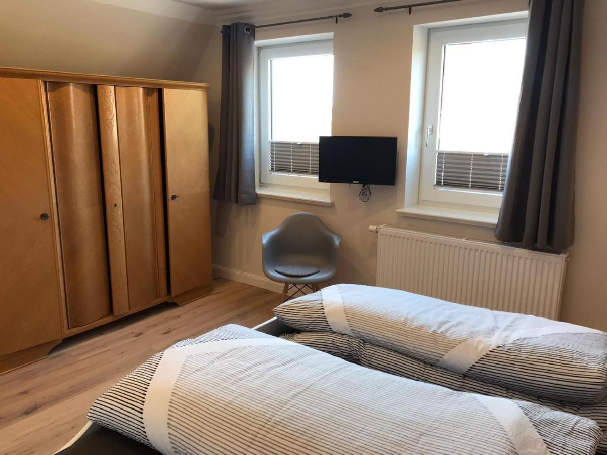 Ferienwohnung „Opa'S Tohuus“Mit Fahrraedern, Husum Husum  Exterior foto